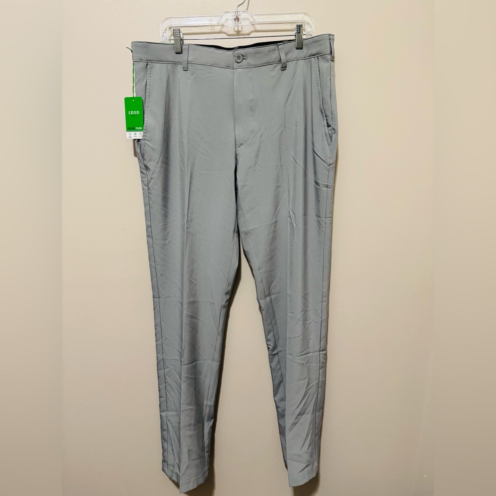 Izod Men's Light Gray Chinos